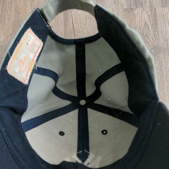 New York Yankees MLB Twins Enterprise Embossed Strapback Baseball Hat Cap Y2K - Picture 6 of 11